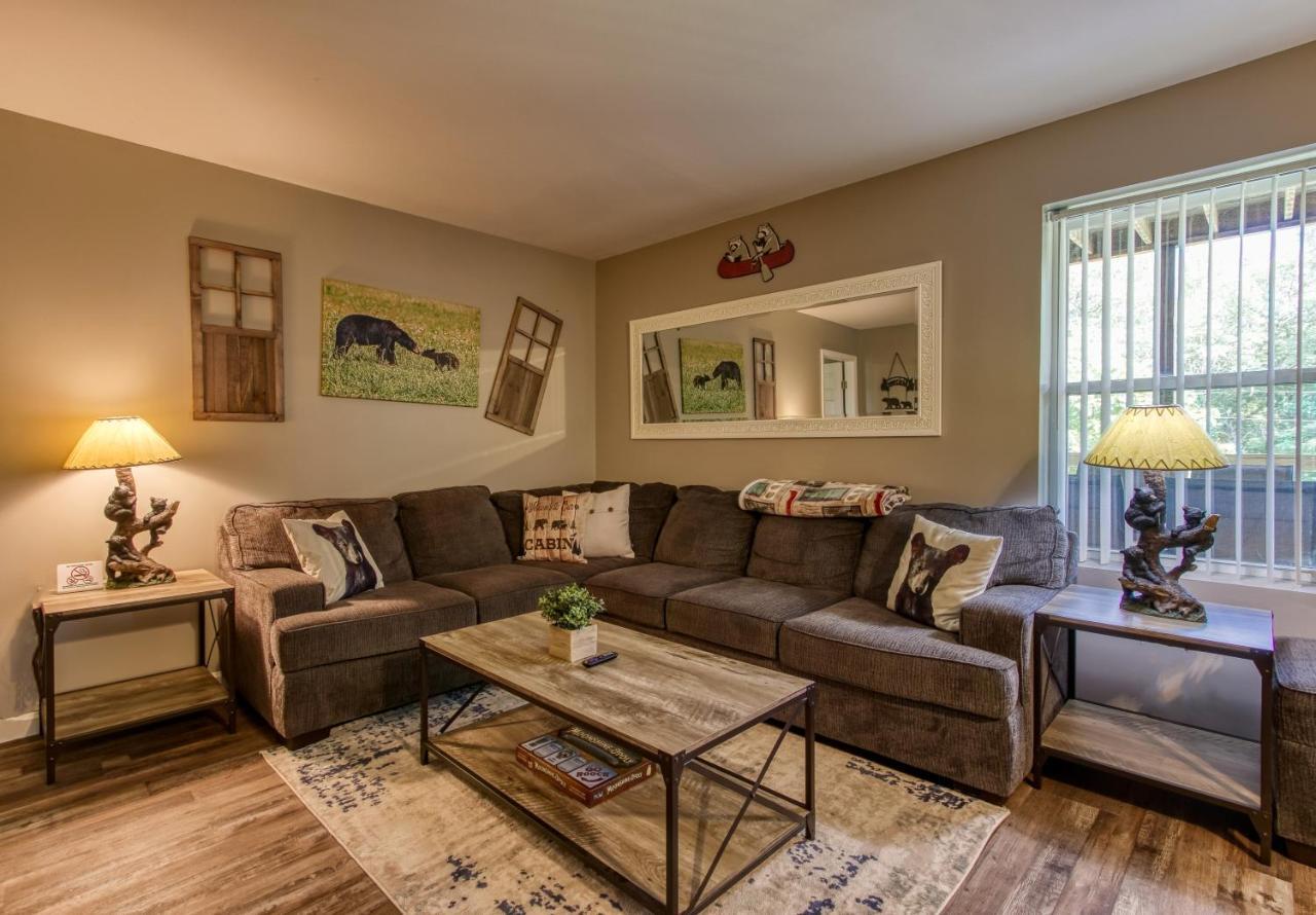Fun & Games By Honeybearcabins 2Br/1Ba Sleeps 7 Sevierville Ngoại thất bức ảnh