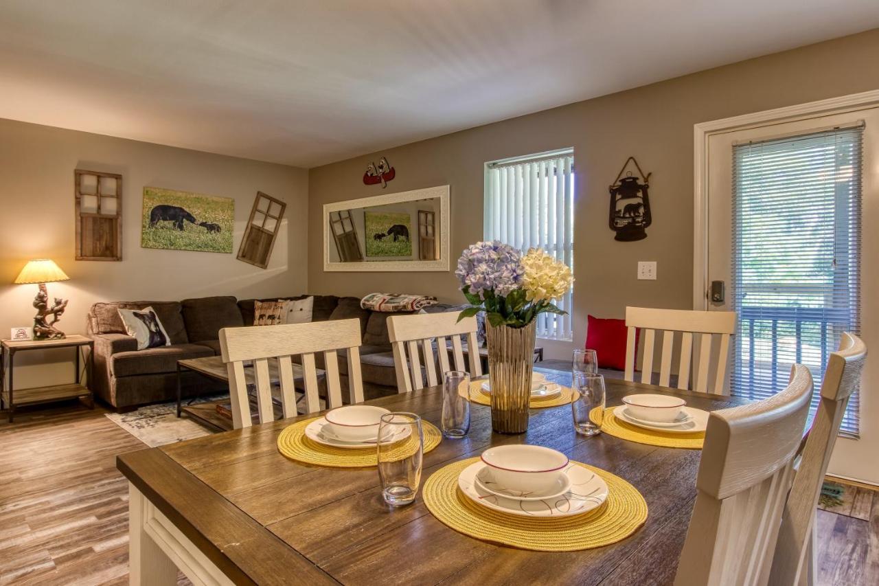 Fun & Games By Honeybearcabins 2Br/1Ba Sleeps 7 Sevierville Ngoại thất bức ảnh